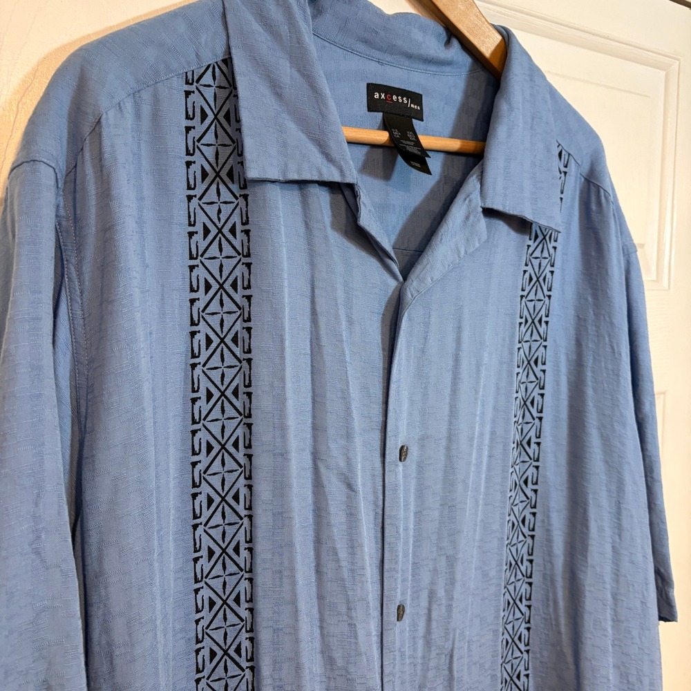 Y2K Axcess Men XXL Grey Blue Textured Rayon Embroidered Camp Shirt Short Sleeve